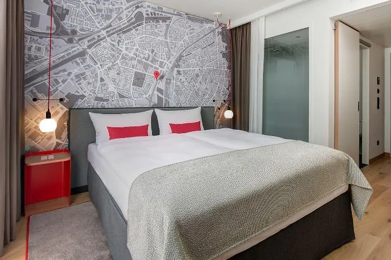 Intercityhotel Amsterdam Airport Hoofddorp 4*,